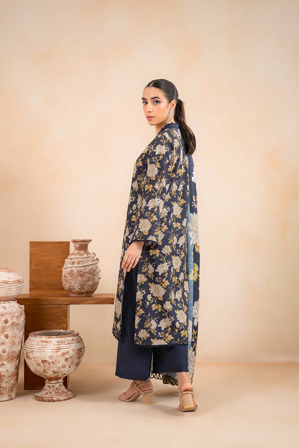 1 Piece Dyed Karandi Trouser