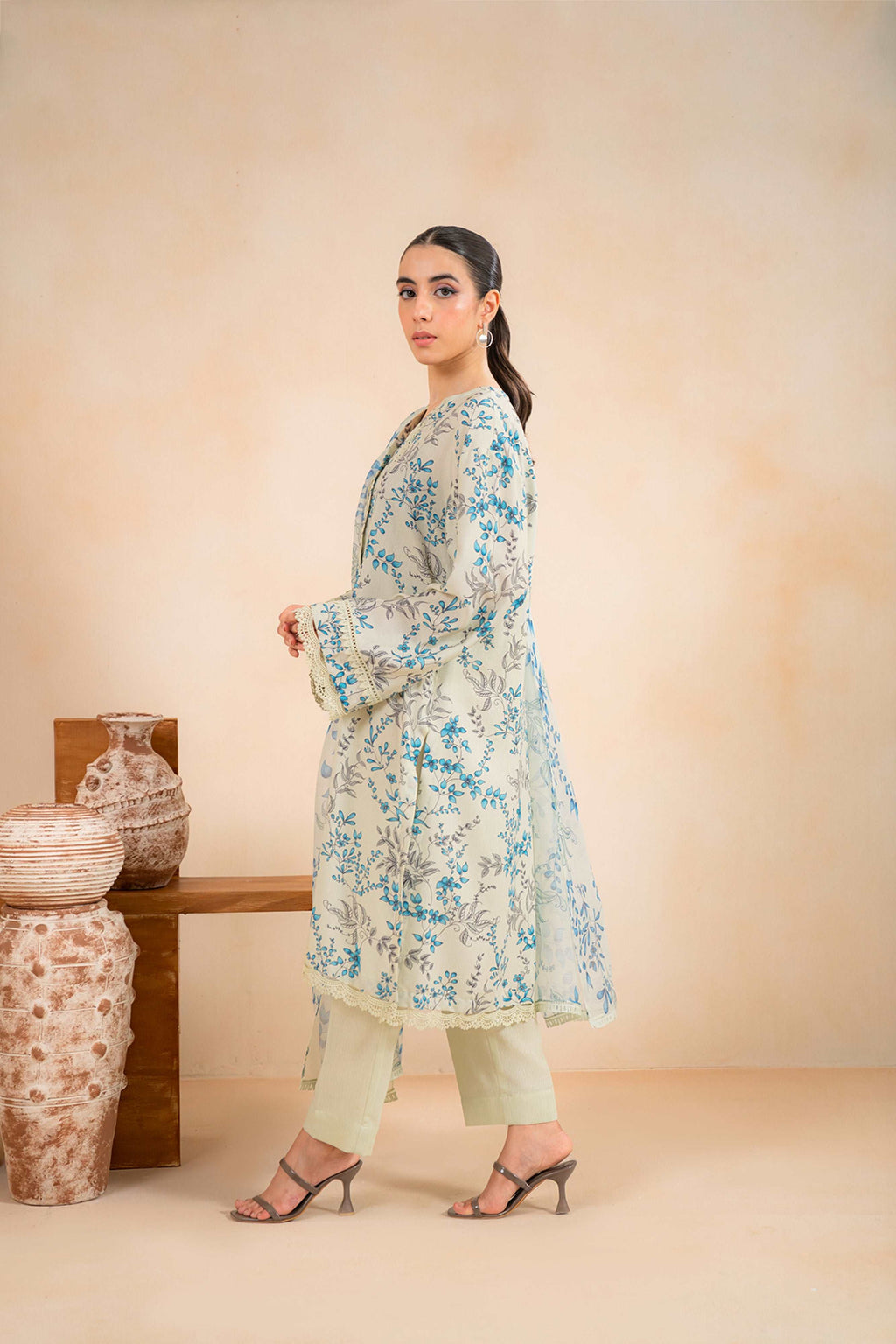 1 Piece Dyed Karandi Trouser