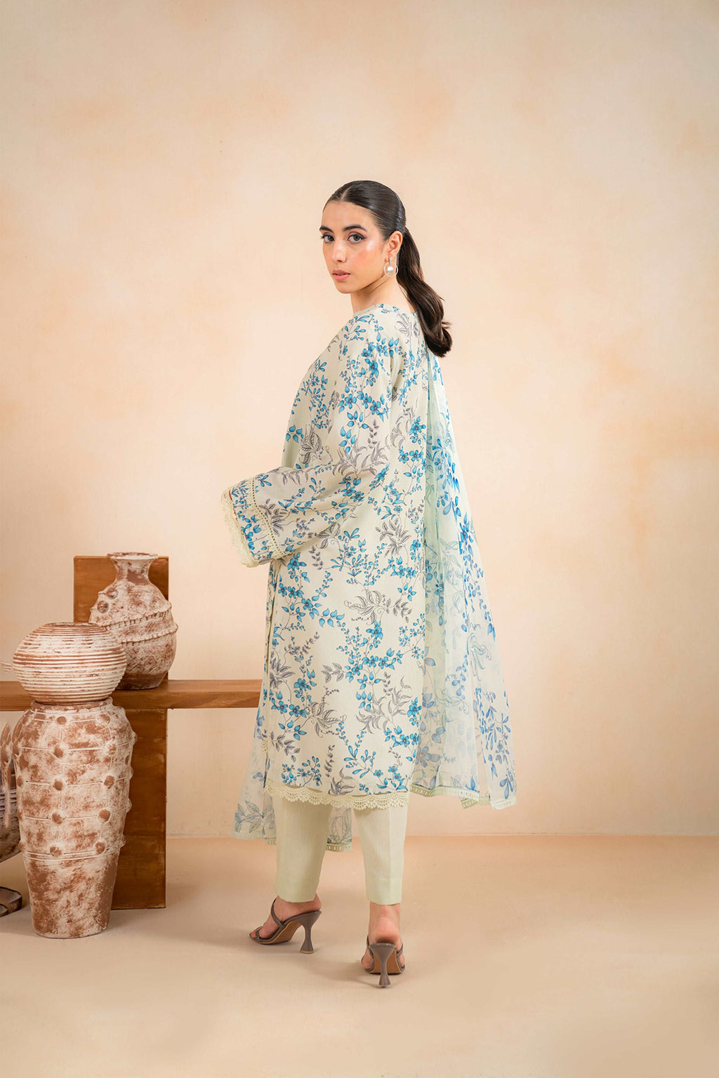 1 Piece Dyed Karandi Trouser